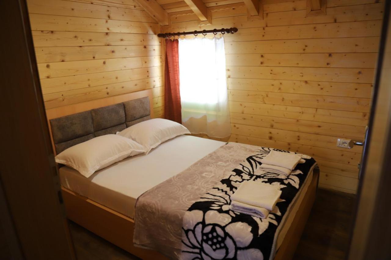 Bujtina Malaj Hotel Valbona Kültér fotó